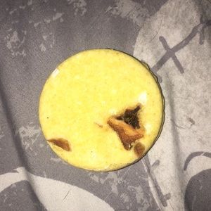 Lush shampoo bar (PRIVATE LISTING)